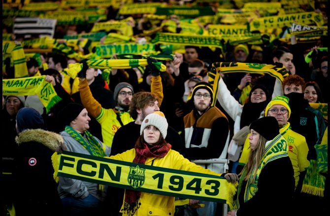 Ligue 1 -Nantes forlænger med midtstopper