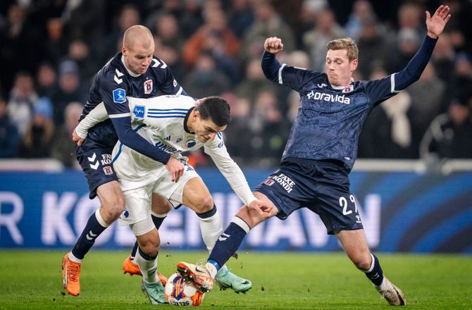 3F Superliga -Poulsen følte sig heldig med mørkegult kort i Parken