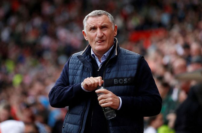 Championship -Birmingham-boss stopper efter længere tids sygdom