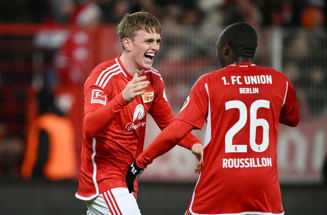Bundesliga -Kaufmann meldes på plads i Karlsruhe