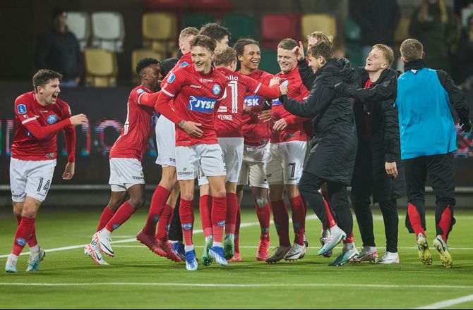 3F Superliga -Stort Silkeborg-talent: Jeg vil gøre som Magnus Mattsson