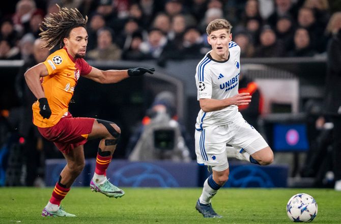 SüperLig -Officielt: Elias Jelert skifter til Galatasaray