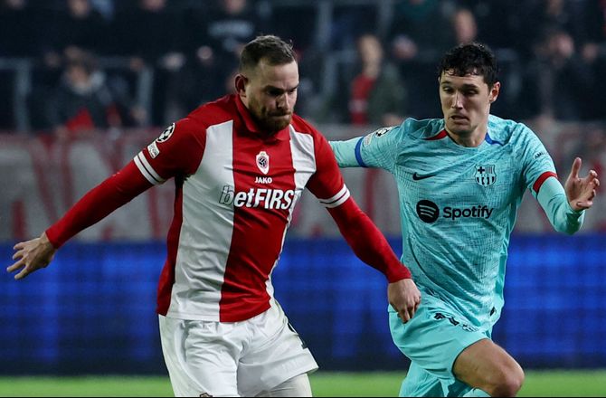 Royal Antwerp -Janssen vil ikke hjem: Forfærdeligt hvordan de behandler spillere