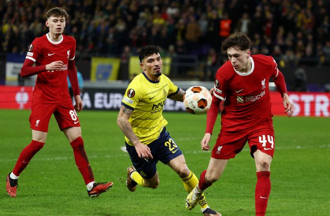 Premier League -Fik kampe i efteråret: Liverpool udlejer ung back