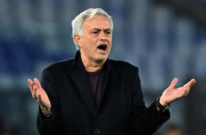 Europa League -Mourinho efter andenplads: Vores egen skyld