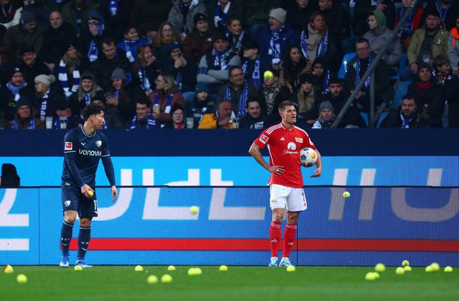 Bundesliga -Video: Bochum-angriber spiser chokolademønt før scoring