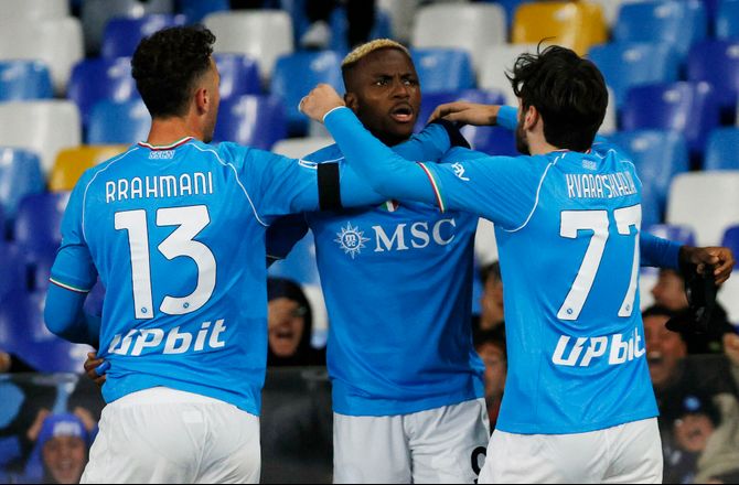 Serie A -Syv mål: Napoli slagtede bundhold uden Lindstrøm