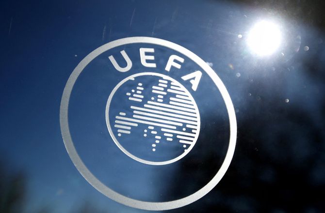 Champions League -UEFA straffer 14 klubber for brud på økonomiske regler