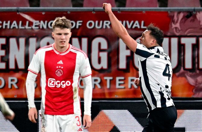 KNVB Cup -Ajax kompenserer fans efter fiasko: Vi skammer os dybt