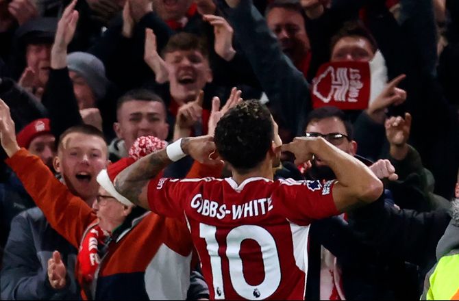 Premier League -Ustabile United led nyt nederlag til nedrykningskandidater