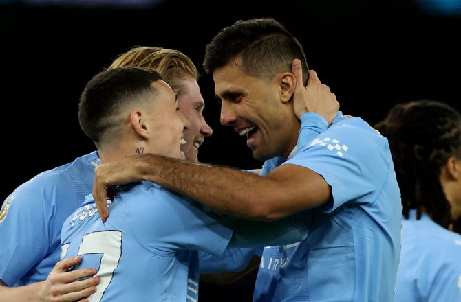 Premier League -Guardiola melder Foden og Rodri klar til Spurs