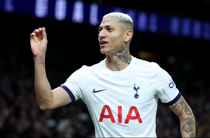 Premier League -Richarlison var i kontakt med PSG: Havde været utroligt