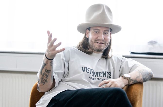 EM -Bendtner får EM-aftale med TV 2