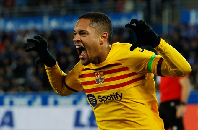 International -Vitor Roque-agent: Han kan vende tilbage til Barca