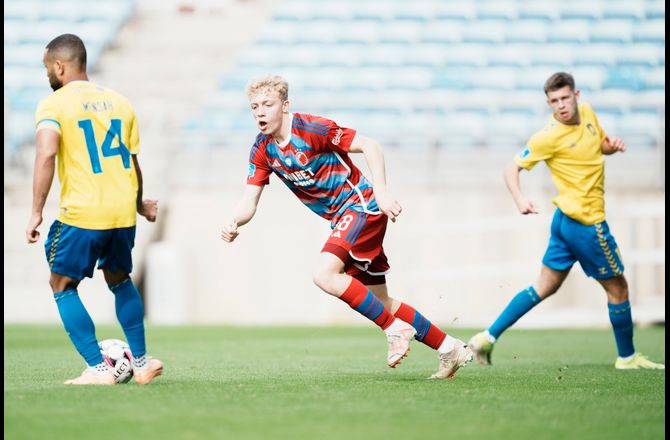 International -Brøndby tog derby-sejr i Bundgaard-debut
