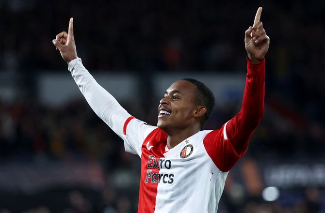 Æresdivisionen -Skadet Feyenoord-profil misser sæsonstarten