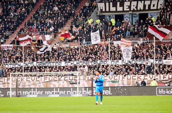Bundesliga -Albers og co. tog første Bundesliga-sejr