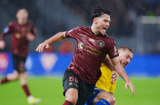 3F Superliga -Simsir svarer på Brøndby-stikpille: Skal han jo sige