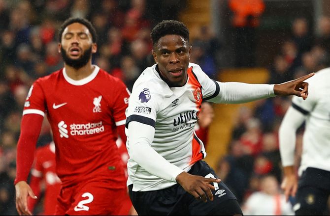 Premier League -Luton chokerer Anfield - se det her 