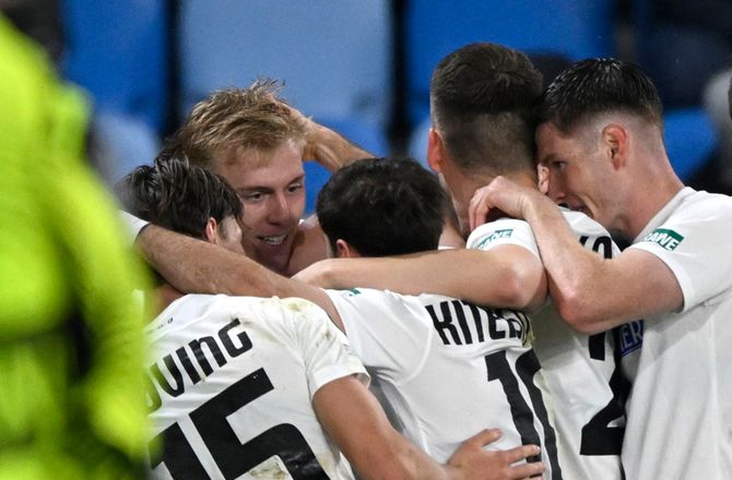 Bundesliga -Bøving og Biereth brillerede i østrigsk ødelæggelse