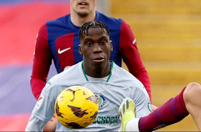 La Liga -Celta udnytter købsoption på Ilaix Moriba
