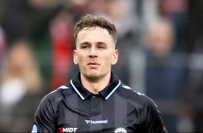 Champions League -Peter Christiansen får CL-debut