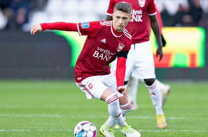 3F Superliga -Tobias Lauritsen ventes klar til AGF-kamp