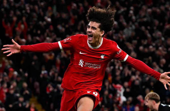Premier League -Jubel i Liverpool: Angrebstalent forlænger