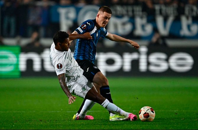Coppa Italia -Emil Holm kan få Juve-debut - se kampen med Bold+