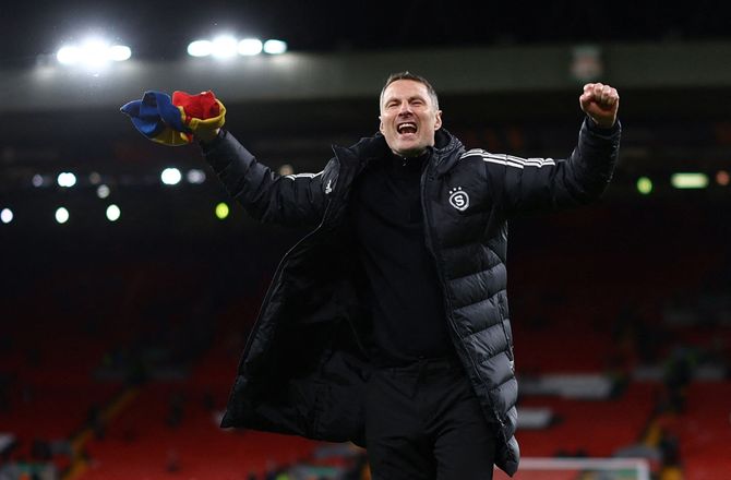 Feyenoord -Medie: Feyenoord med Priske-ultimatum