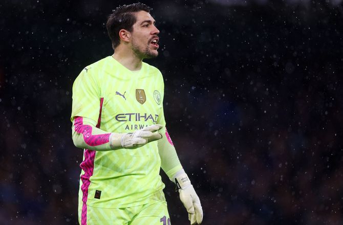 Premier League -City-keeper meldes på vej til PL-konkurrent 
