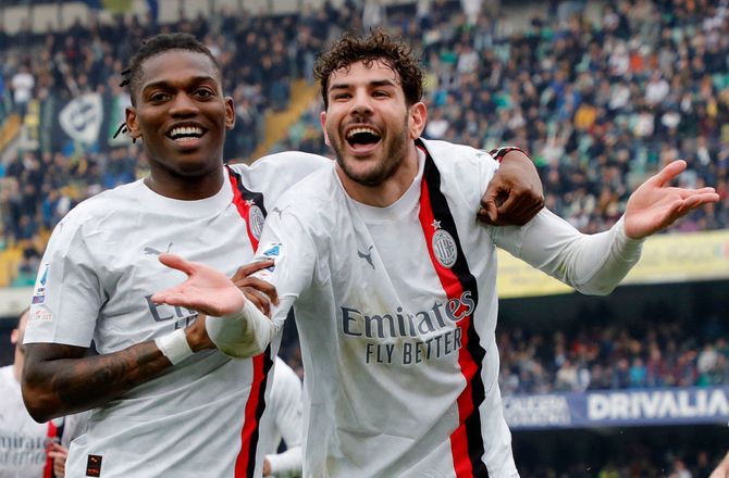 Serie A -Leao vinker farvel til Milan-profil: Vil heppe på dig 