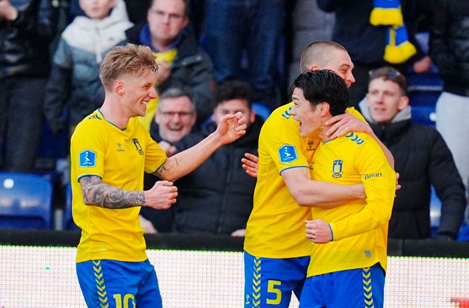 3F Superliga -Brøndby-spillere fik gaver fra Suzukis forældre