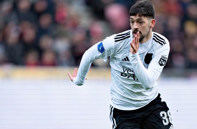3F Superliga -Vejle tæt på ny aftale med Colina