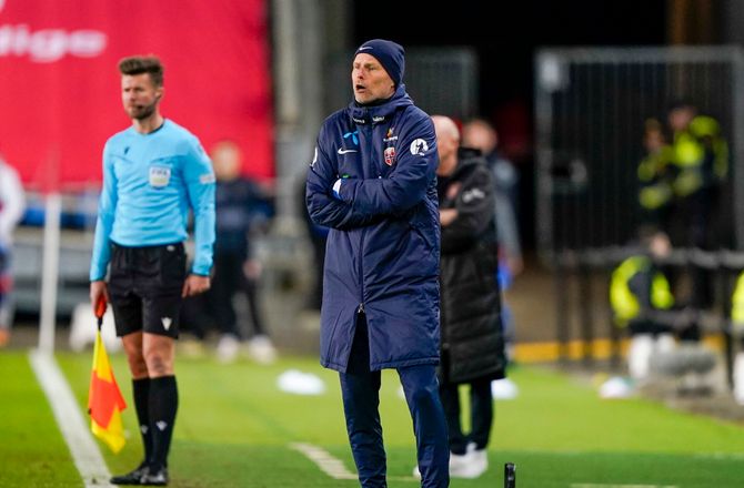 Norge -Profiler forsvarer Ståle: Peg også på os