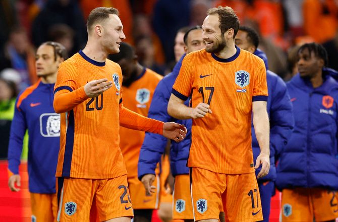 EM -Daley Blind ser til fra bænken: Det er en stor ære
