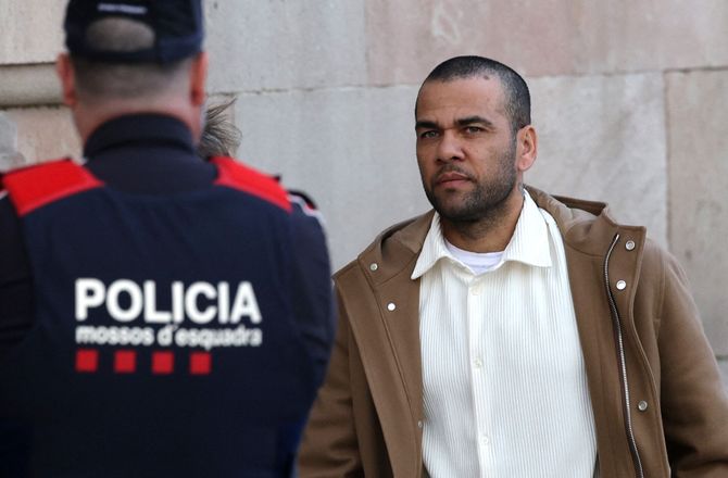La Liga -Dani Alves bryder tavsheden: Jeg overlever