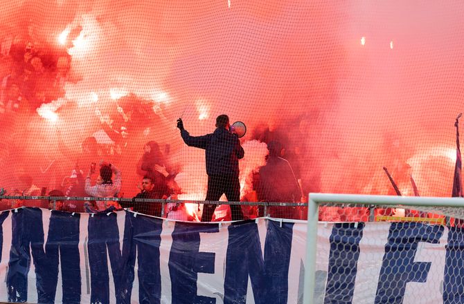 3F Superliga -AGF-aktionær trækker i land: Slavehandel-kommentar var for voldsom