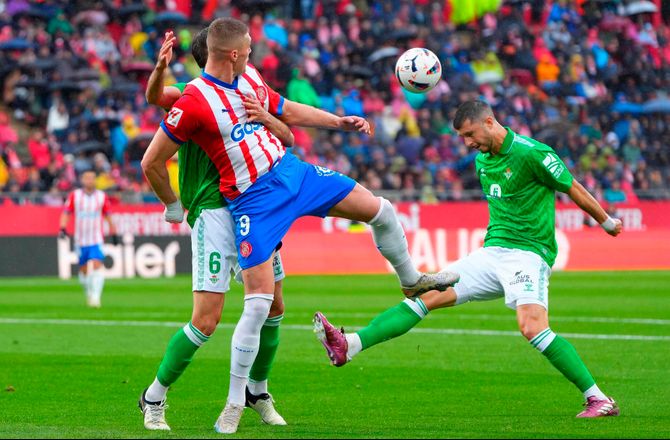 La Liga -Girona holder trit med Barca efter sent keeperkoks