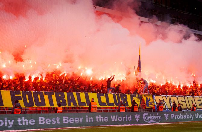 3F Superliga -Brøndby straffes: Lukker Sydsiden efter derby-ballade