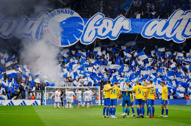 3F Superliga -FCK får kæmpe bøde efter 1312-banner og pyro