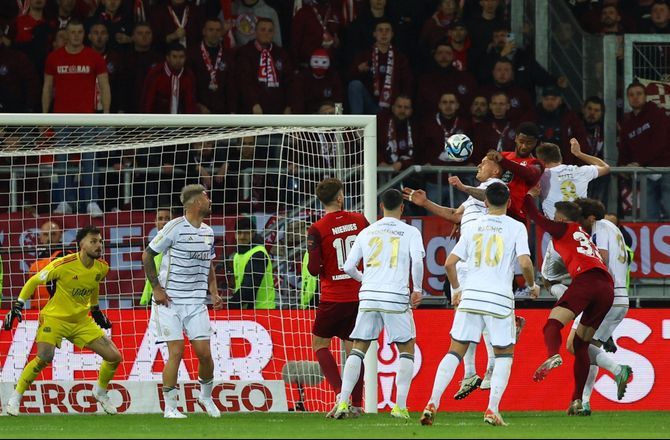 DFB Pokal -Semifinalen blev endestation for tysk sensationshold