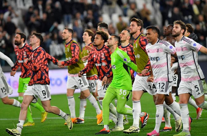 Juventus -Juventus hapser 18-årigt montenegrinsk komet