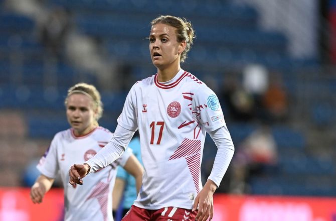 Venskabskampe (k) -Kvindelandsholdet tvunget til udskiftning efter skade