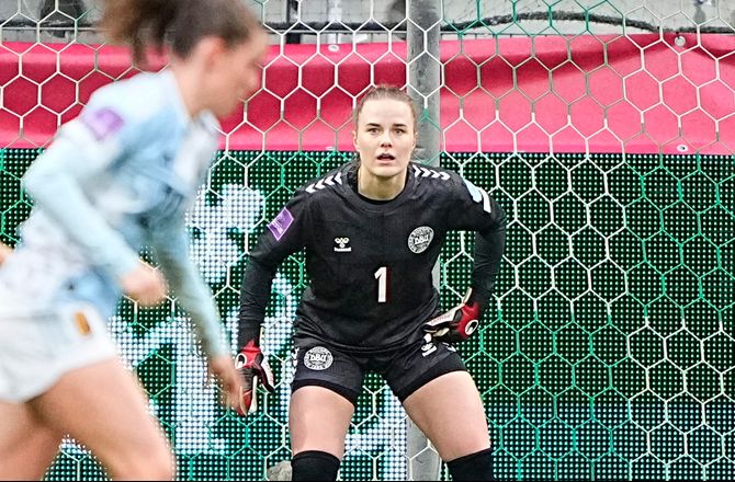 Danmark (k) -Fra markspiller til dansk landsholdskeeper: Uvirkeligt