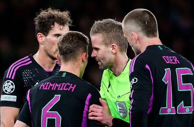 CL -Bayern-boss savner straffe: Sagde han ikke kunne give det