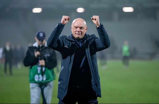 3F Superliga -Uwe Rösler jubler: Stor erfaring kommer til AGF