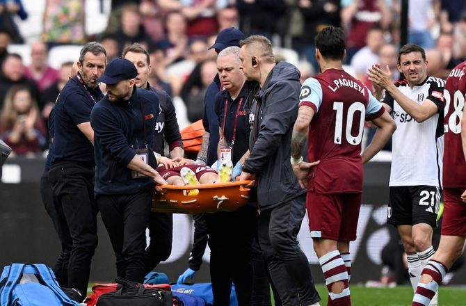 Premier League -Efter grimt sammenstød: West Ham-talent udskrevet