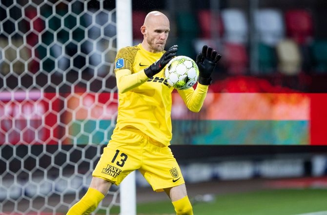 3F Superliga -FCN-målmand åben for udlandet: Ingen planer om sommerskifte