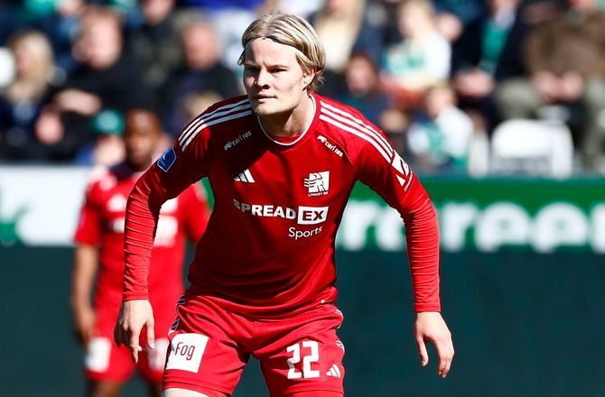 3F Superliga -Avis: Gudjohnsen er rejst - forhandler med Gent